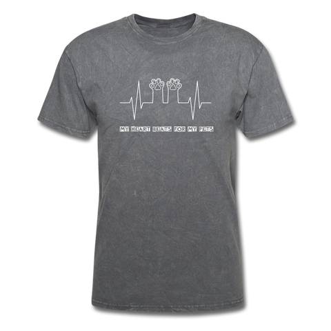 Image of My heart beats for my pets Men's T-Shirt - mineral charcoal gray
