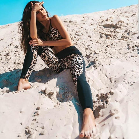 Image of Leopard Leggings and Top Fitness - Two Piece Set