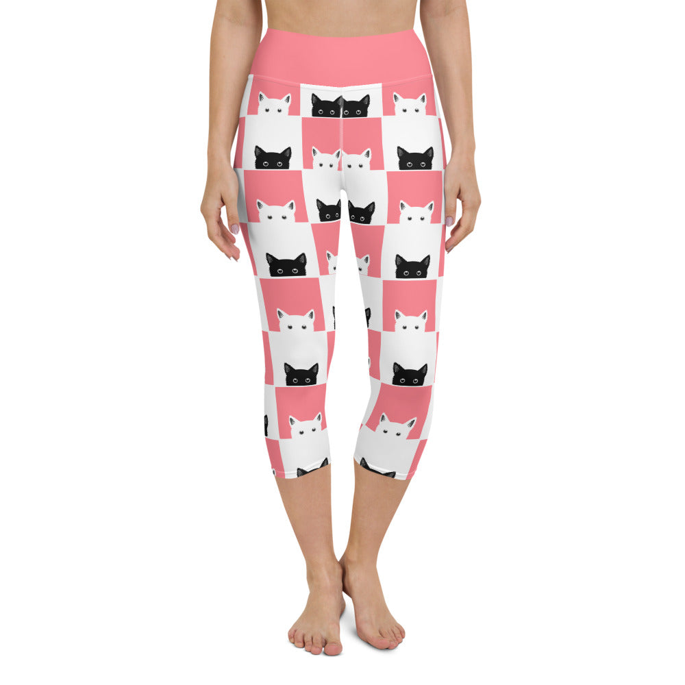 Pink Pattern with Cute Cat Design Yoga Capri Leggings