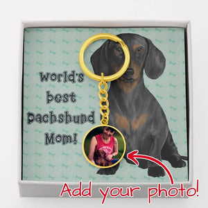 Personalized Circle Photo Keychain | Dachshund Mom